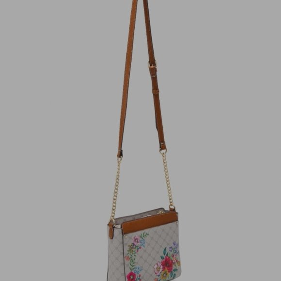 Elegant Crossbody Handbag - Picture 2 of 5